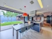 Casa / Sobrado para Venda em São Paulo/SP Jardim Europa...