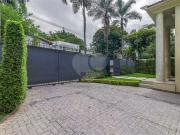 Casa / Sobrado para Venda em São Paulo/SP Morumbi 4 Quartos