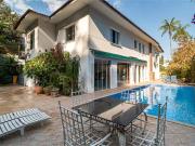 Casa / Sobrado para Venda em São Paulo/SP Pacaembu 3 Quartos