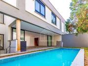 Casa / Sobrado para Venda em São Paulo/SP Santo Amaro 4...