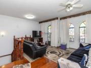 Casa / Sobrado para Venda em São Paulo/SP Vila Carrão 4...