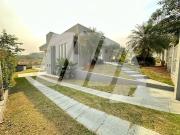 Casa / Sobrado para Venda em São Pedro/SP Centro 4 Quartos