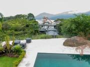 Casa / Sobrado para Venda em São Sebastião/SP Baleia 4...