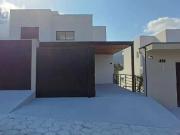 Casa / Sobrado para Venda em São Sebastião/SP São...