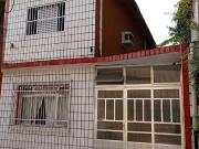 Casa / Sobrado para Venda em São Vicente/SP Centro 3 Quartos