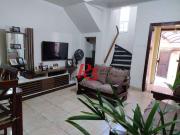 Casa / Sobrado para Venda em São Vicente/SP Centro 3 Quartos