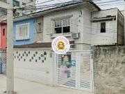 Casa / Sobrado para Venda em São Vicente/SP Centro 4 Quartos