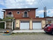 Casa / Sobrado para Venda em São Vicente/SP Jardim...