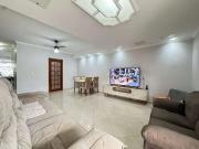 Casa / Sobrado para Venda em São Vicente/SP Vila...