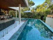 Casa / Sobrado para Venda em Salvador/BA Alphaville I 5...