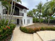 Casa / Sobrado para Venda em Salvador/BA Piatã 3 Quartos