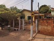 Casa / Sobrado para Venda em Santa Cruz do Rio Pardo/SP...