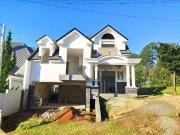 Casa / Sobrado para Venda em Santa Cruz do Sul/RS...