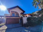 Casa / Sobrado para Venda em Santa Cruz do Sul/RS...