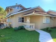 Casa / Sobrado para Venda em Santa Maria/RS Camobi 3 Quartos