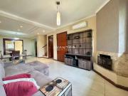 Casa / Sobrado para Venda em Santa Maria/RS Camobi 3 Quartos