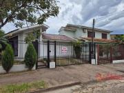 Casa / Sobrado para Venda em Santa Maria/RS Camobi 4 Quartos
