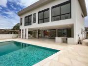 Casa / Sobrado para Venda em Santana de Parnaíba/SP...