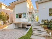 Casa / Sobrado para Venda em Santana de Parnaíba/SP...