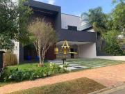 Casa / Sobrado para Venda em Santana de Parnaíba/SP...