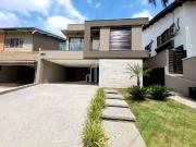 Casa / Sobrado para Venda em Santana de Parnaíba/SP...