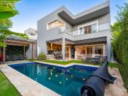 Casa / Sobrado para Venda em Santana de Parnaíba/SP...