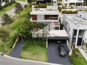 Casa / Sobrado para Venda em Santana de Parnaíba/SP...