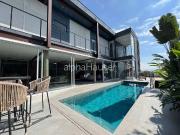 Casa / Sobrado para Venda em Santana de Parnaíba/SP...