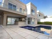 Casa / Sobrado para Venda em Santana de Parnaíba/SP...