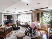 Casa / Sobrado para Venda em Santana de Parnaíba/SP...