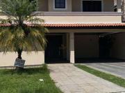 Casa / Sobrado para Venda em Santana de Parnaíba/SP...