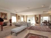 Casa / Sobrado para Venda em Santana de Parnaíba/SP...