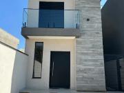 Casa / Sobrado para Venda em Santana de Parnaíba/SP...