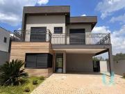 Casa / Sobrado para Venda em Santana de Parnaíba/SP...