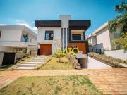 Casa / Sobrado para Venda em Santana de Parnaíba/SP...