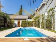 Casa / Sobrado para Venda em Santana de Parnaíba/SP...