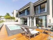 Casa / Sobrado para Venda em Santana de Parnaíba/SP...