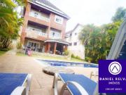 Casa / Sobrado para Venda em Santana de Parnaíba/SP...