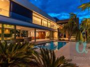 Casa / Sobrado para Venda em Santana de Parnaíba/SP...