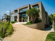 Casa / Sobrado para Venda em Santana de Parnaíba/SP...