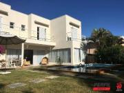 Casa / Sobrado para Venda em Santana de Parnaíba/SP...