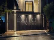 Casa / Sobrado para Venda em Santana de Parnaíba/SP...