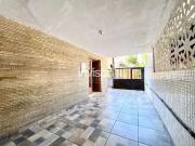 Casa / Sobrado para Venda em Santos/SP Boqueirão 3 Quartos