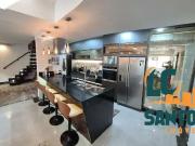 Casa / Sobrado para Venda em Santos/SP Embaré 2 Quartos