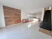 Casa / Sobrado para Venda em Santos/SP Embaré 3 Quartos