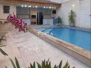 Casa / Sobrado para Venda em Santos/SP Embaré