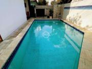 Casa / Sobrado para Venda em Santos/SP Embaré 5 Quartos