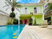 Casa / Sobrado para Venda em Santos/SP Gonzaga 4 Quartos