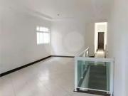 Casa / Sobrado para Venda em Santos/SP Macuco 3 Quartos