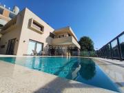 Casa / Sobrado para Venda em Santos/SP Morro Santa...